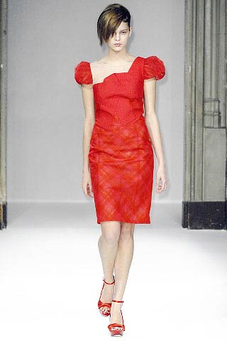 При нажатии появляется картинка большего размера