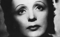 Эдит Пиаф. Фото с сайта edith-piaf.narod.ru Эдит Пиаф. Фото с сайта edith-piaf.narod.ru