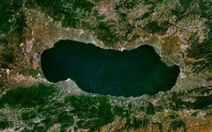 Озеро Изник. Фото с сайта wikimedia.org