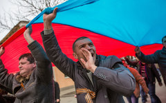 Шествие в поддержку России в Симферополе © РИА Новости, Андрей Стенин