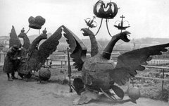 Орлы, демонтированные с башен Кремля. Фото с сайта wikipedia.org Орлы, демонтированные с башен Кремля. Фото с сайта wikipedia.org