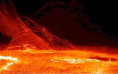 Изображение поверхности и короны Солнца. Фото с сайта wikimedia.org Изображение поверхности и короны Солнца. Фото с сайта wikimedia.org