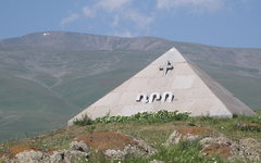 Мемориал Дро Канаяна. Источник bestlj.ru