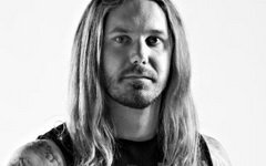 Тим Ламбезис. Фото с офстраницы As I Lay Dying в Facebook Тим Ламбезис. Фото с офстраницы As I Lay Dying в Facebook