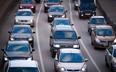 Автомобильная пробка © KM.RU Автомобильная пробка © KM.RU