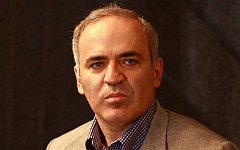 Путин пригласил Каспарова в Россию поиграть в шахматы Путин пригласил Каспарова в Россию поиграть в шахматы