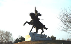 Памятник Александру Суворову в Тирасполе. Фото с сайта vspmr.org