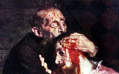 Фрагмент картины «Иван Грозный убивает своего сына» Фрагмент картины «Иван Грозный убивает своего сына»