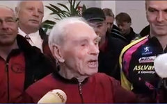 Робер Маршан. Стоп-кадр с видео в YouTube Робер Маршан. Стоп-кадр с видео в YouTube