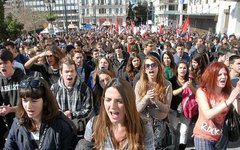 Митинг в Афинах. Фото с сайта kprf.ru