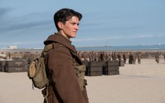Кадр из фильма «Дюнкерк». Фото с сайта kino-teatr.ru Кадр из фильма «Дюнкерк». Фото с сайта kino-teatr.ru