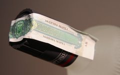 Акцизная марка © KM.RU, Илья Шабардин Акцизная марка © KM.RU, Илья Шабардин