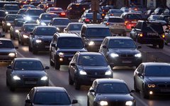 Автомобильная пробка © KM.RU Автомобильная пробка © KM.RU