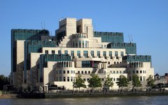 Здание Ми-6 в Лондоне. Фото wikipedia.org Здание Ми-6 в Лондоне. Фото wikipedia.org