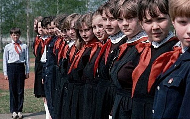 sezonmoda.ru - Школьная форма СССР для девочек