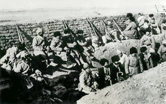 Русские солдаты на Русско-японской войне. Фото К.Булла с сайта wikimedia.org Русские солдаты на Русско-японской войне. Фото К.Булла с сайта wikimedia.org