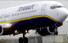 Самолет Ryanair. Фото с сайта bankrollmob.com