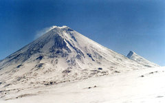 Вулкан Ключевской. Фото с сайта wikipedia.org Вулкан Ключевской. Фото с сайта wikipedia.org