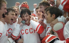 Кадр из фильма «Легенда № 17» Кадр из фильма «Легенда № 17»