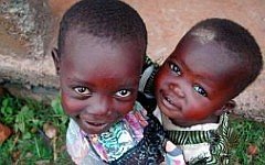 Кенийские дети. Фото с сайта freepik.com Кенийские дети. Фото с сайта freepik.com