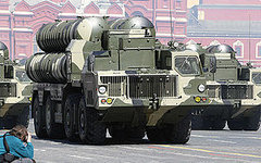 Пусковые установки С-300. Фото с сайта wikipedia.org Пусковые установки С-300. Фото с сайта wikipedia.org