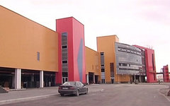 ТЦ «Сургут Сити Молл». Фото с сайта all-malls.ru ТЦ «Сургут Сити Молл». Фото с сайта all-malls.ru