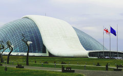 Здание парламента Грузии в Кутаиси. Фото Spartaky с сайта wikimedia.org Здание парламента Грузии в Кутаиси. Фото Spartaky с сайта wikimedia.org