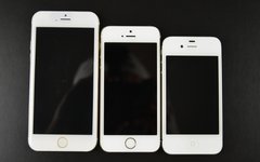 Слева направо: iPhone 6, 5, 4. Фото с сайта sonnydickson.com Слева направо: iPhone 6, 5, 4. Фото с сайта sonnydickson.com