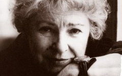 Елена Аросева. Фото с сайта omskdrama.ru Елена Аросева. Фото с сайта omskdrama.ru