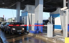 © KM.RU, Диляра Багаутдинова Шлагбаум на трассе «Дон»