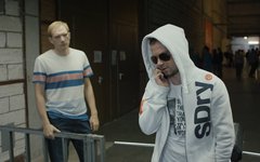 Кадр с сайта kino-teatr.ru Звоните Ди Каприо! признан лучшим телесериалом