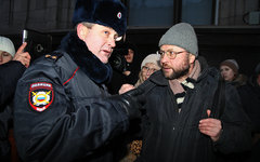 © KM.RU