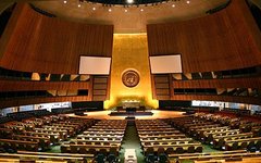 Фото с сайта wikipedia.org Генассамблея ООН