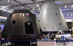 Макеты «Федерации» МАКС 2013. Фото с сайта wikimedia.org