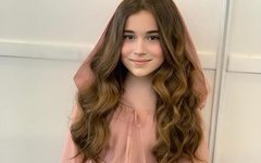 Микелла Абрамова. Фото с Инстаграма певицы Дочь Алсу представила дуэтную песню с другим финалистом «Голоса. Дети»