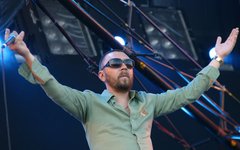 Сергей Шнуров © KM.RU, Даниил Ремизов В новом клипе «Ленинграда» пытаются найти оскорбление чувств верующих