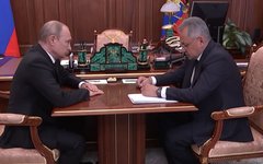 Шойгу рассказал Путину о гибели 14 подводников. Стоп-кадр из видео в YouTube