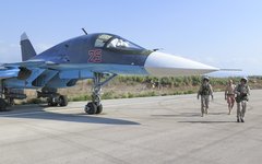 Су-34 в Латакии, октябрь 2015 г, авиабаза «Хмеймим». Фото с сайта mil.ru