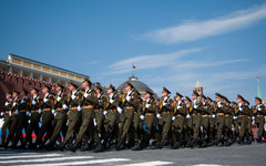 © KM.RU Парад