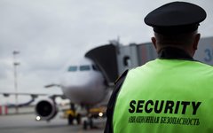 Служба безопасности аэропорта © KM.RU, Кирилл Зыков Служба безопасности аэропорта © KM.RU, Кирилл Зыков