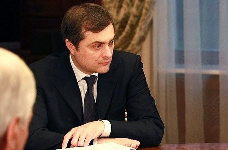 Помощник президента. Владислав Сурков 2020. Сурков 1999. Сурков аппарат президента. Сурков Владислав Юрьевич фото 2020.